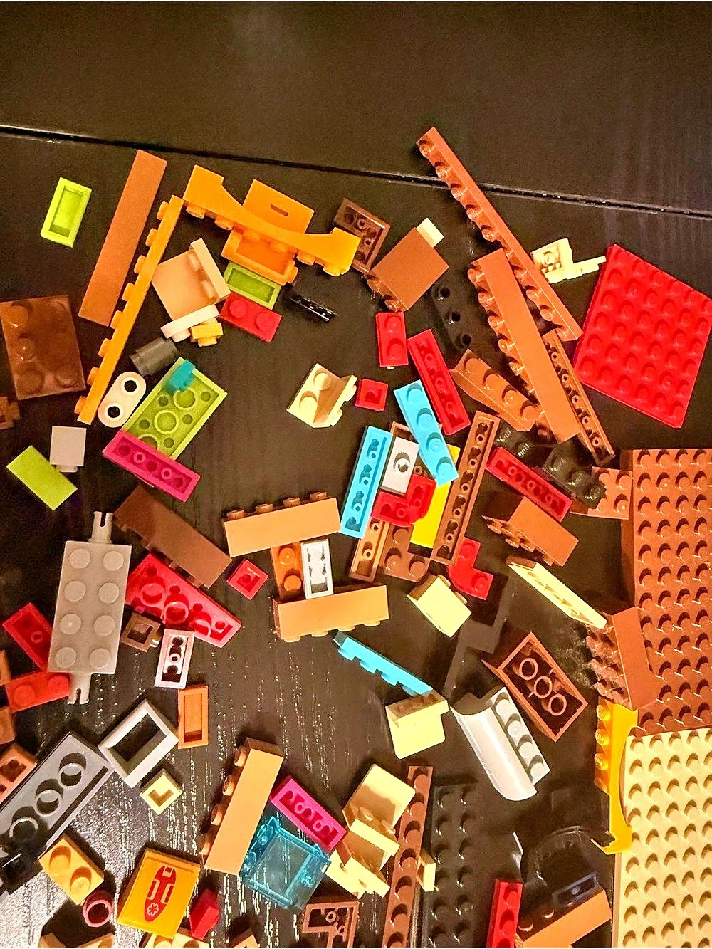 LEGO Assorted Building Blocks Set - Picture 6 of 6